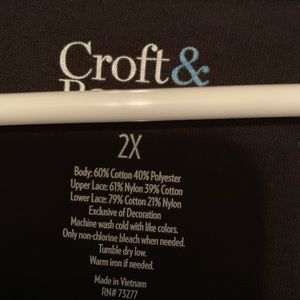 Black knit shirt sleeve shirt